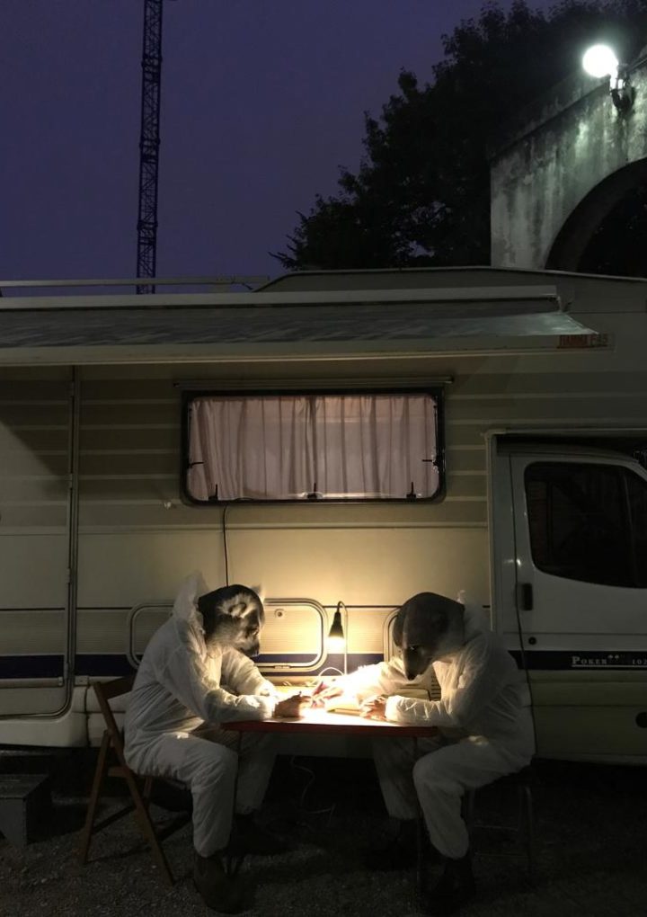 Dopo il successo bestiale al Teatro Litta, ABAB replica da Still Fotografia